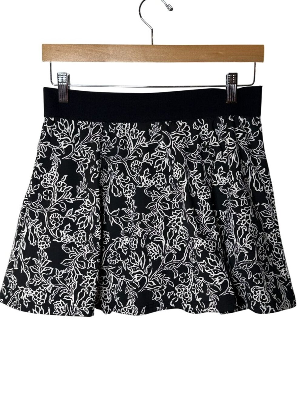 Tommy Bahama Everyday Active Floral Skort Size Medium